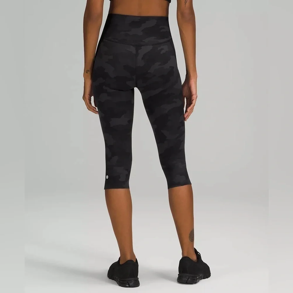 Lululemon | Fast and Free Crop II 19